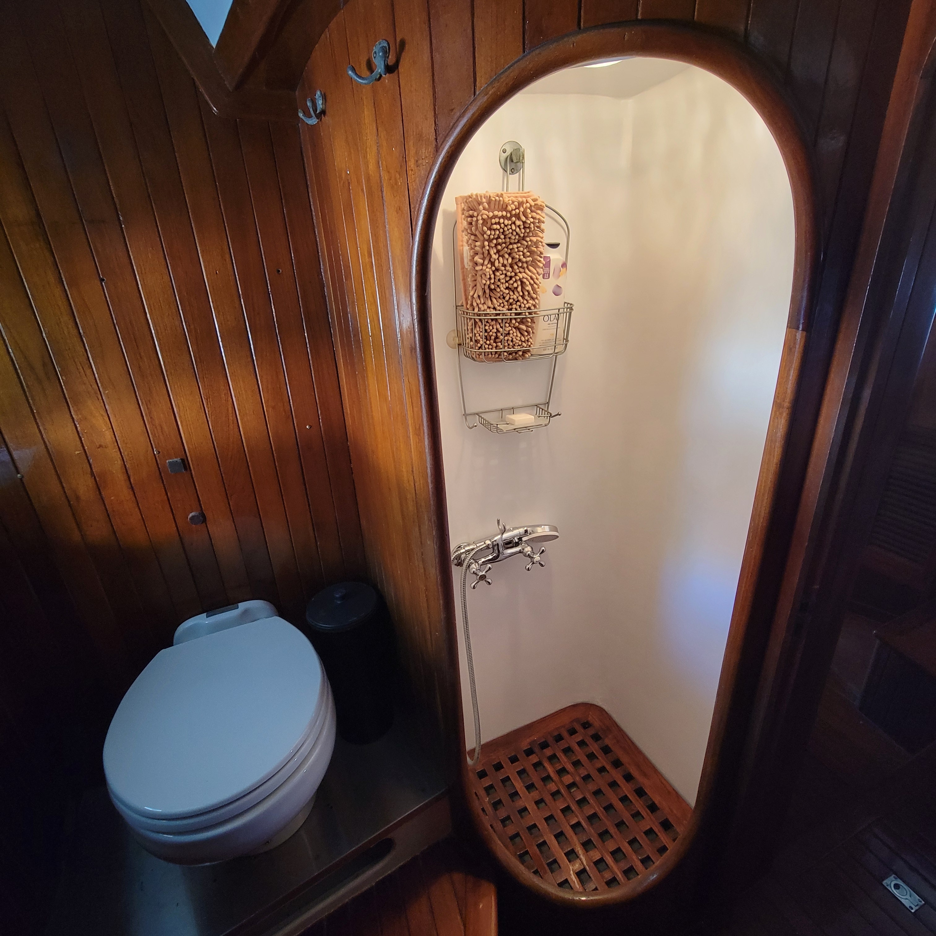Master Head — Shower Stall