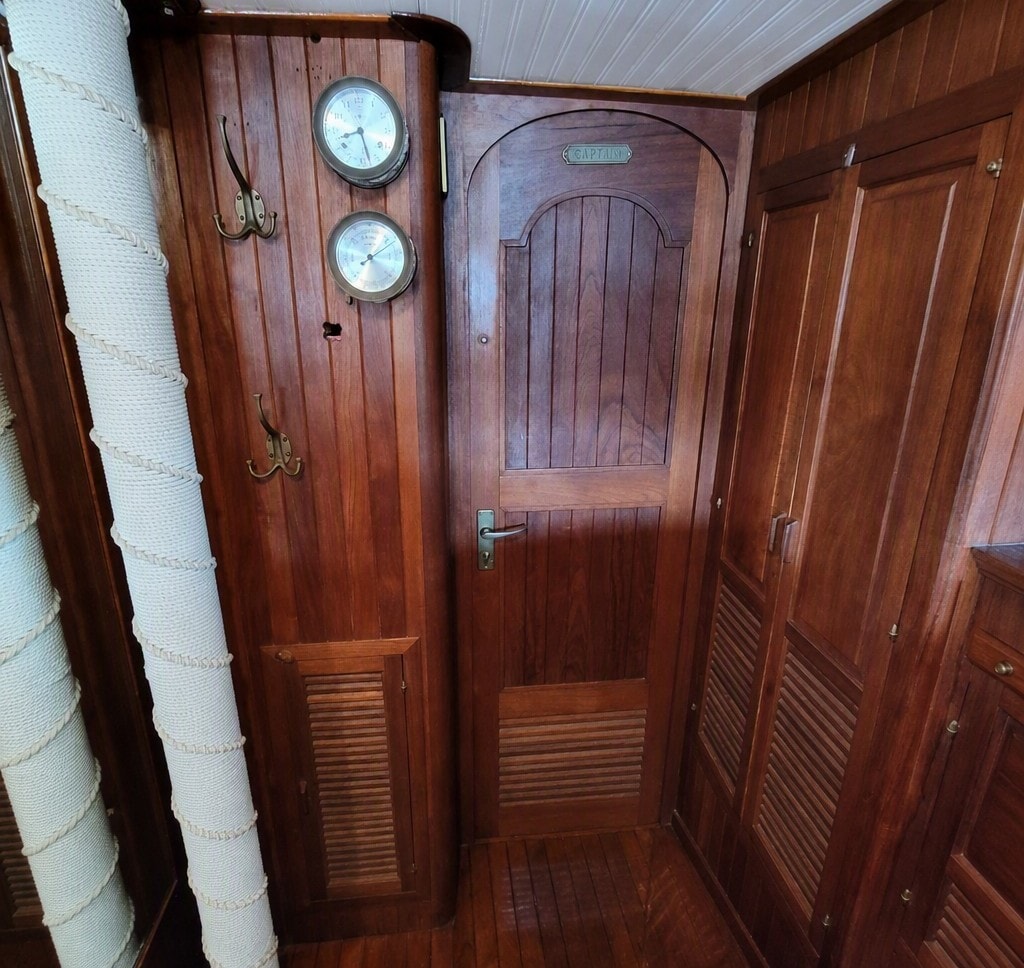 Master Stateroom — Storage